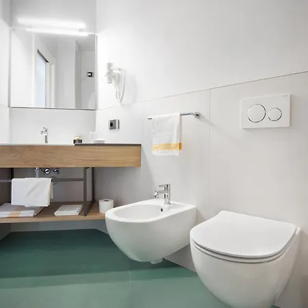 Gabbiano By Double Hospitality 3* Garda