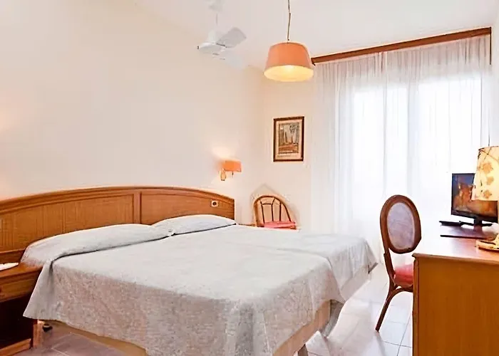 Gabbiano By Double Hospitality Hotel